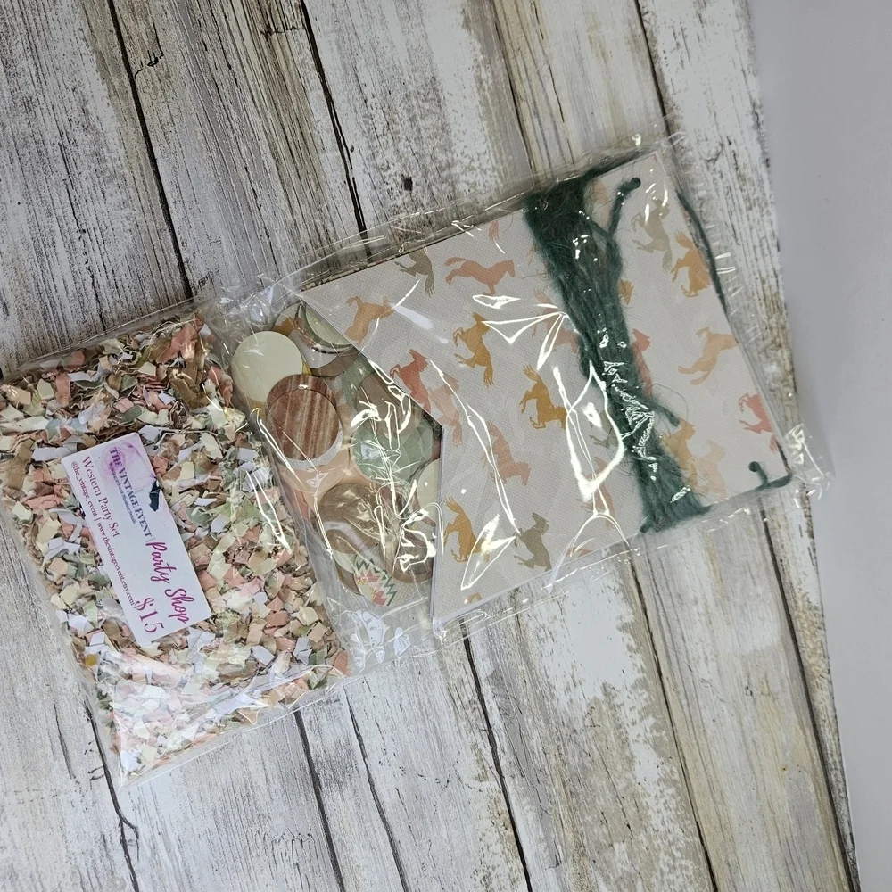 Horse Pattern Party Set with Green Details